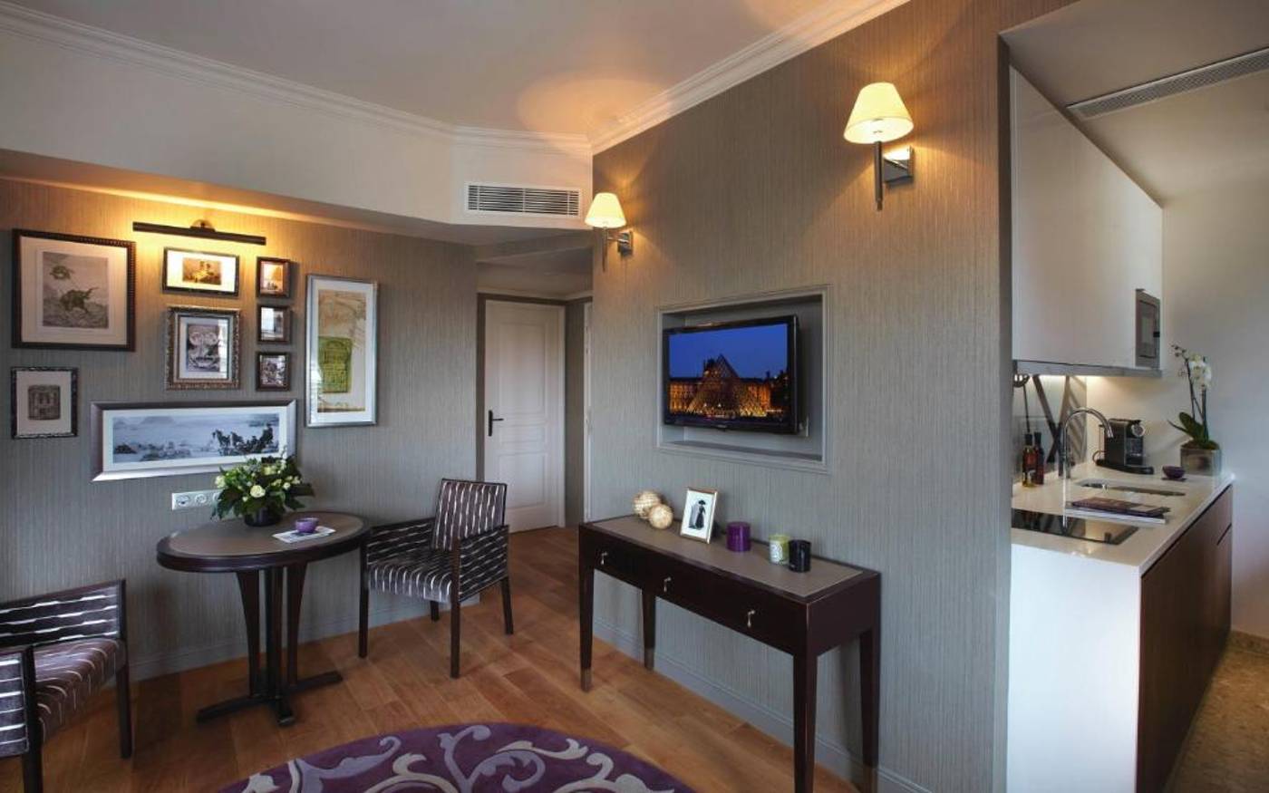 La-Clef-Louvre-Paris-by-The-Crest-Collection-Room-15