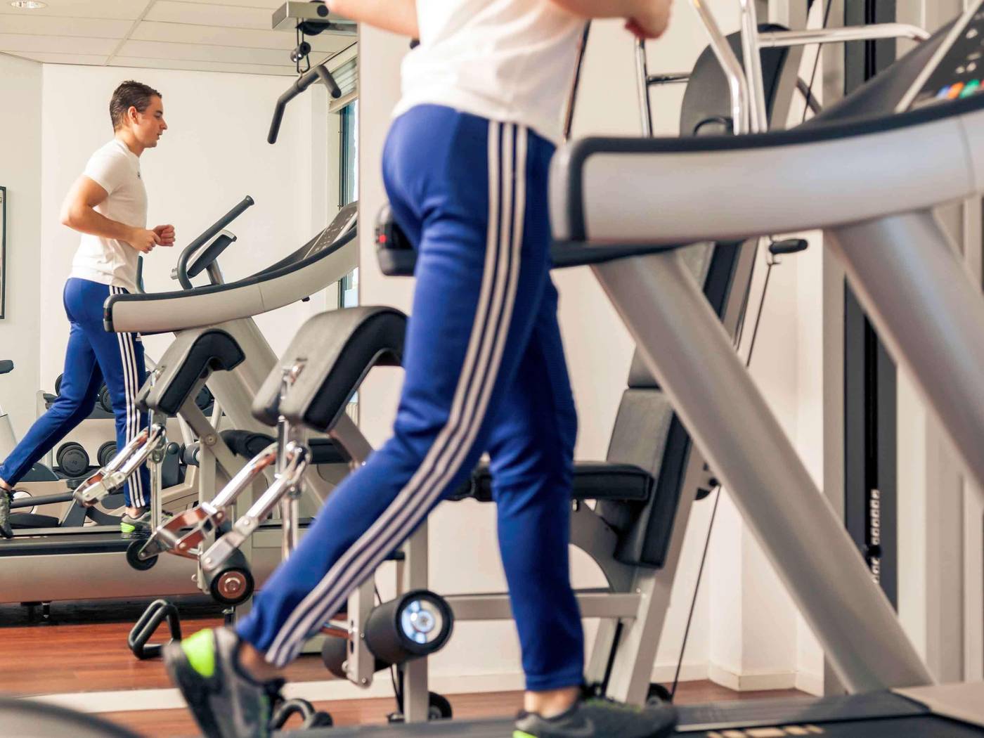 Mercure-Amsterdam-City-Hotel-Sports-and-Entertainment-69