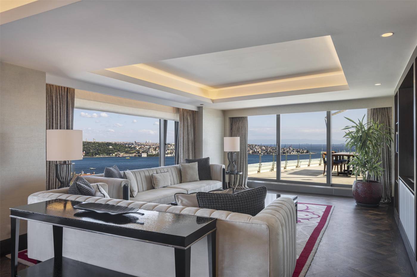 Conrad-Istanbul-Bosphorus-Room-65