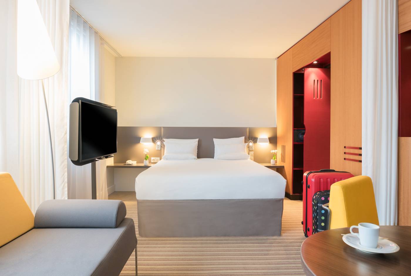 Novotel-Suites-Cannes-Centre-Room-18