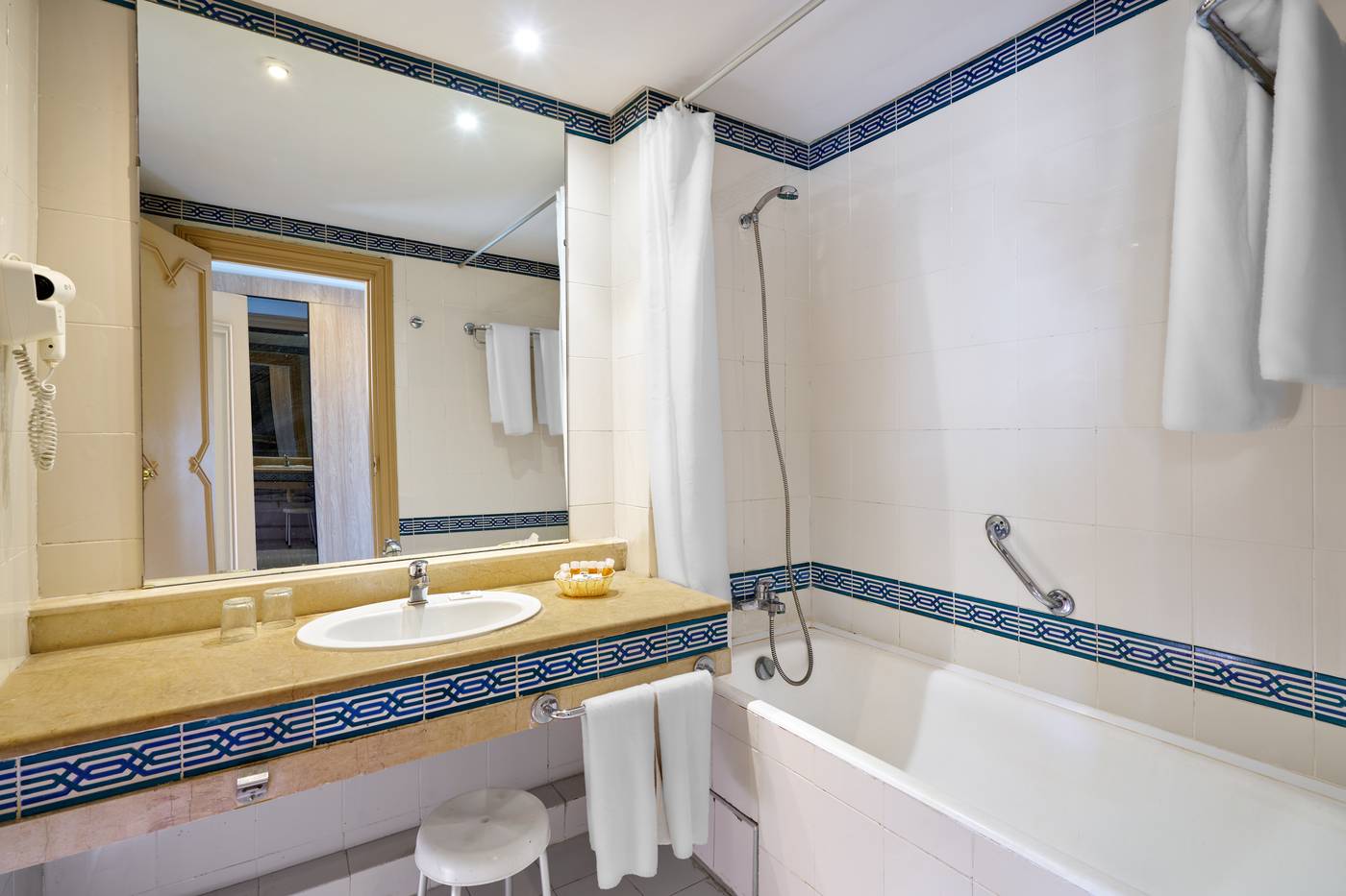 Bella Vista Resort 19.12