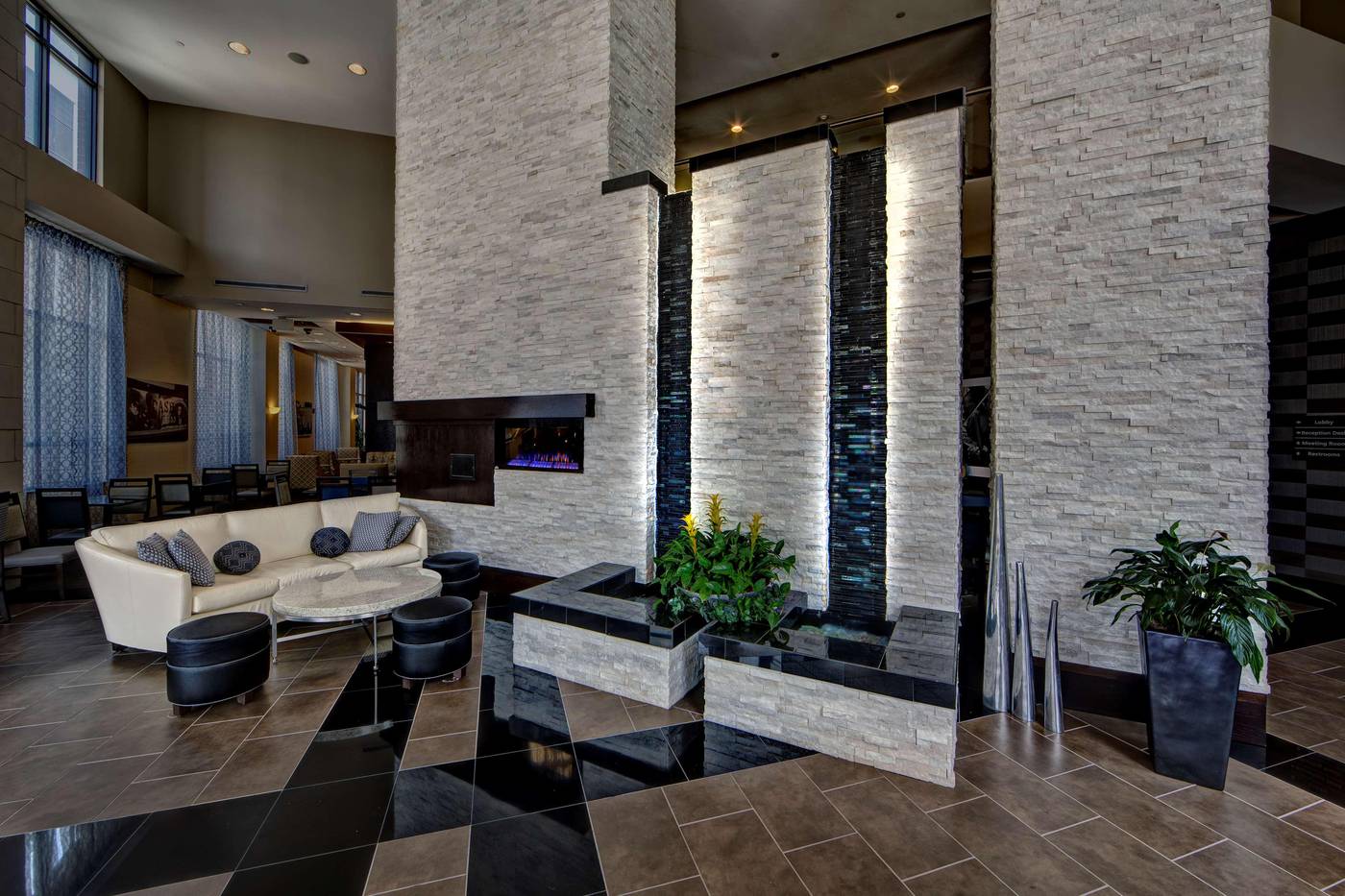 Hampton Inn & Suites Nashville-Downtown-United States-NASHVILLE-Lobby-5
