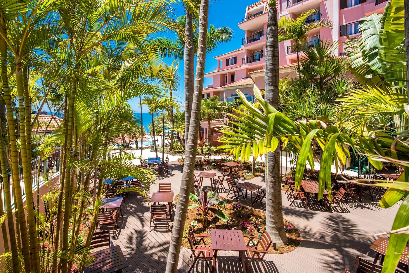 Pestana-Royal-Premium-Ocean---Spa-Resort-Restaurant-11