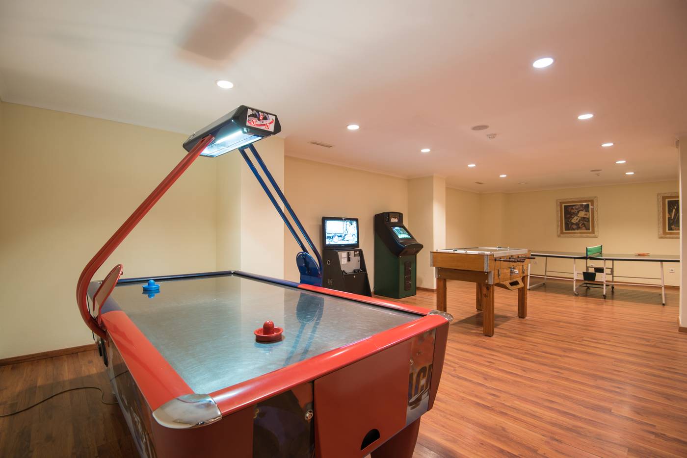 Vila-Gale-Ampalius-Sports-and-Entertainment-53