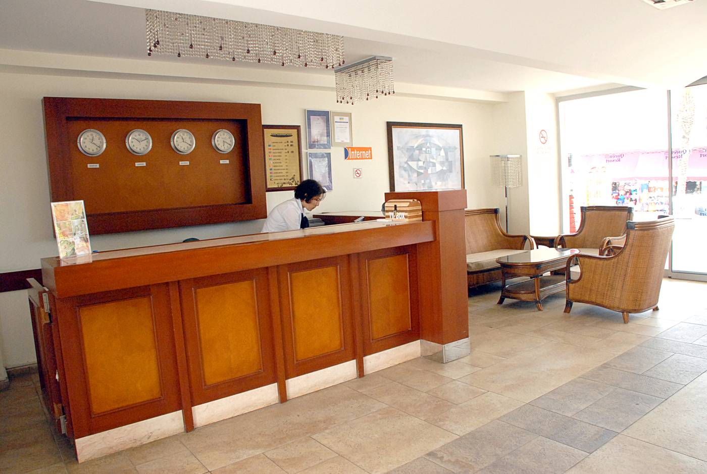 Costa-Queen-Resort-Lobby-20