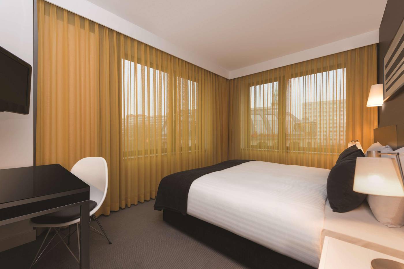 Adina-Apartment-Hackescher-Markt-Room-36