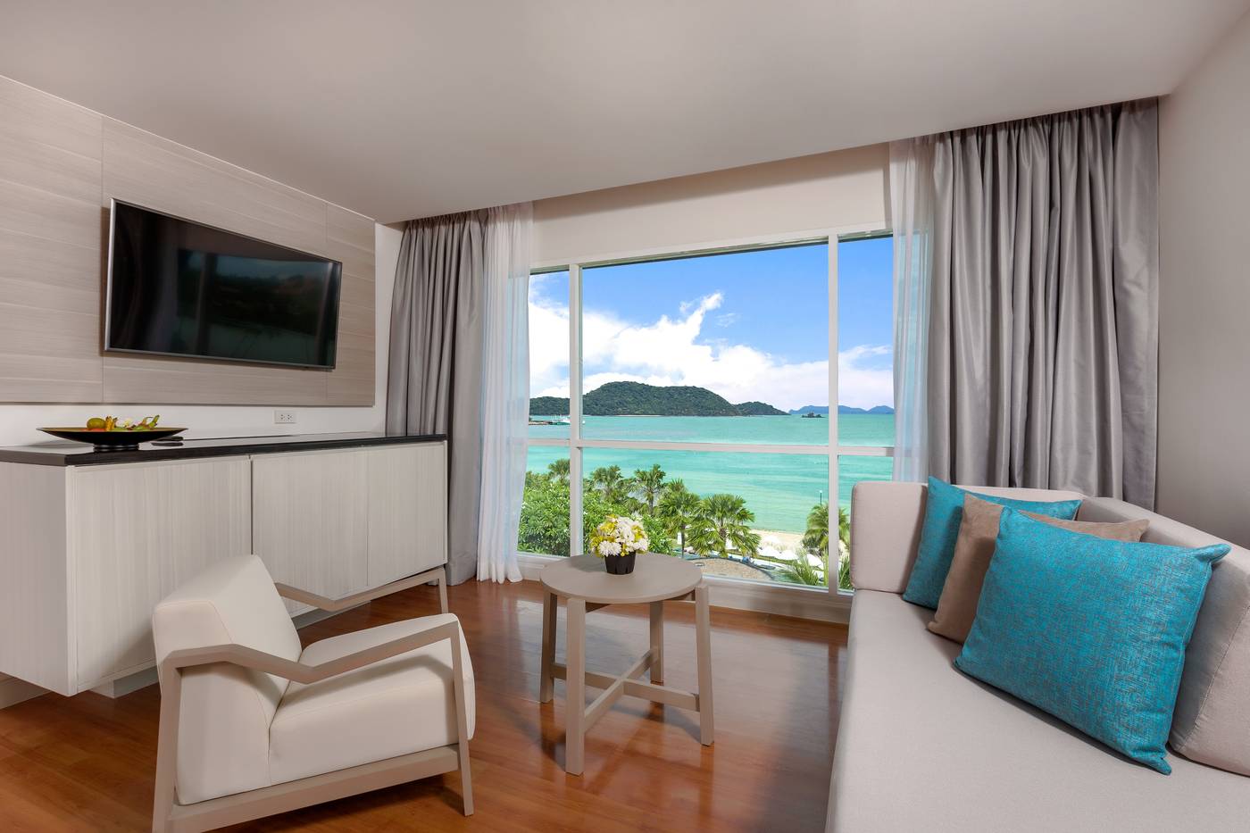 Pullman-Phuket-Panwa-Beach-Room-34
