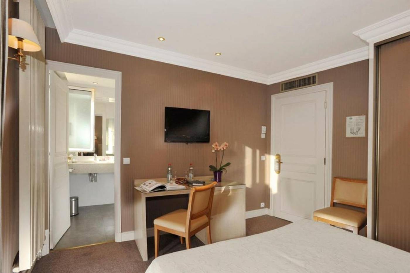 Hotel-Le-Littre-Room-39