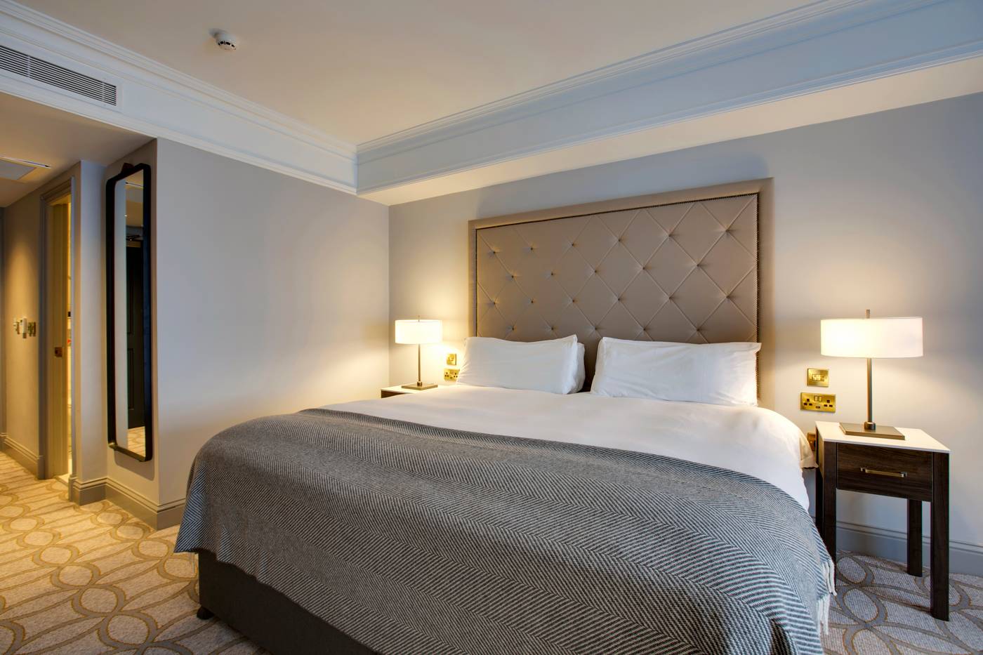 The-Davenport-Room-6