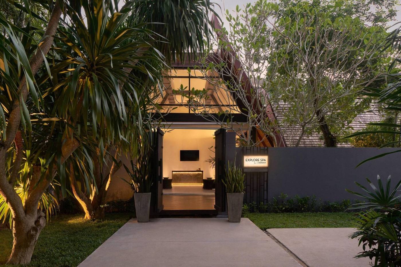 Holiday-Inn-Resort-Phuket-Mai-Khao-Beach-Sports-and-Entertainment-22