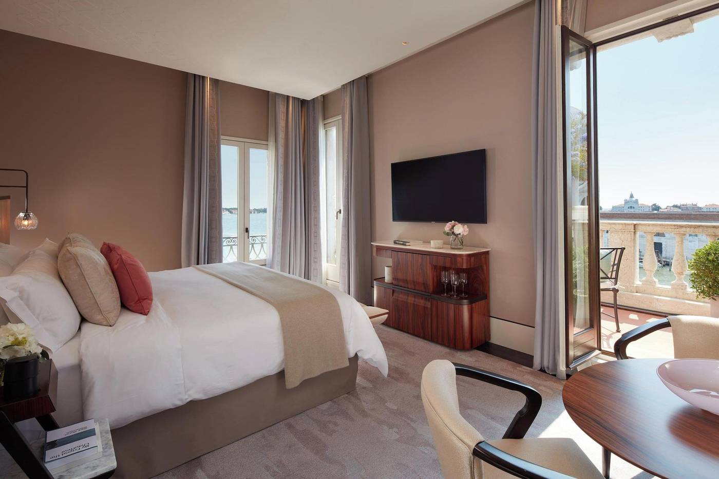 The-St-Regis-Venice-Room-51