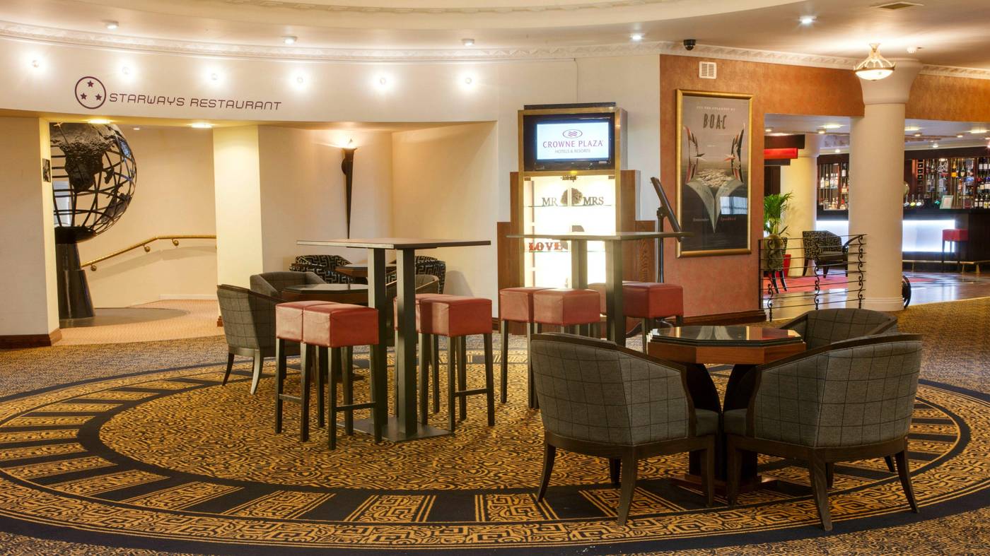Crowne Plaza Liverpool John Lennon Airport-United Kingdom-Liverpool-Lobby-10
