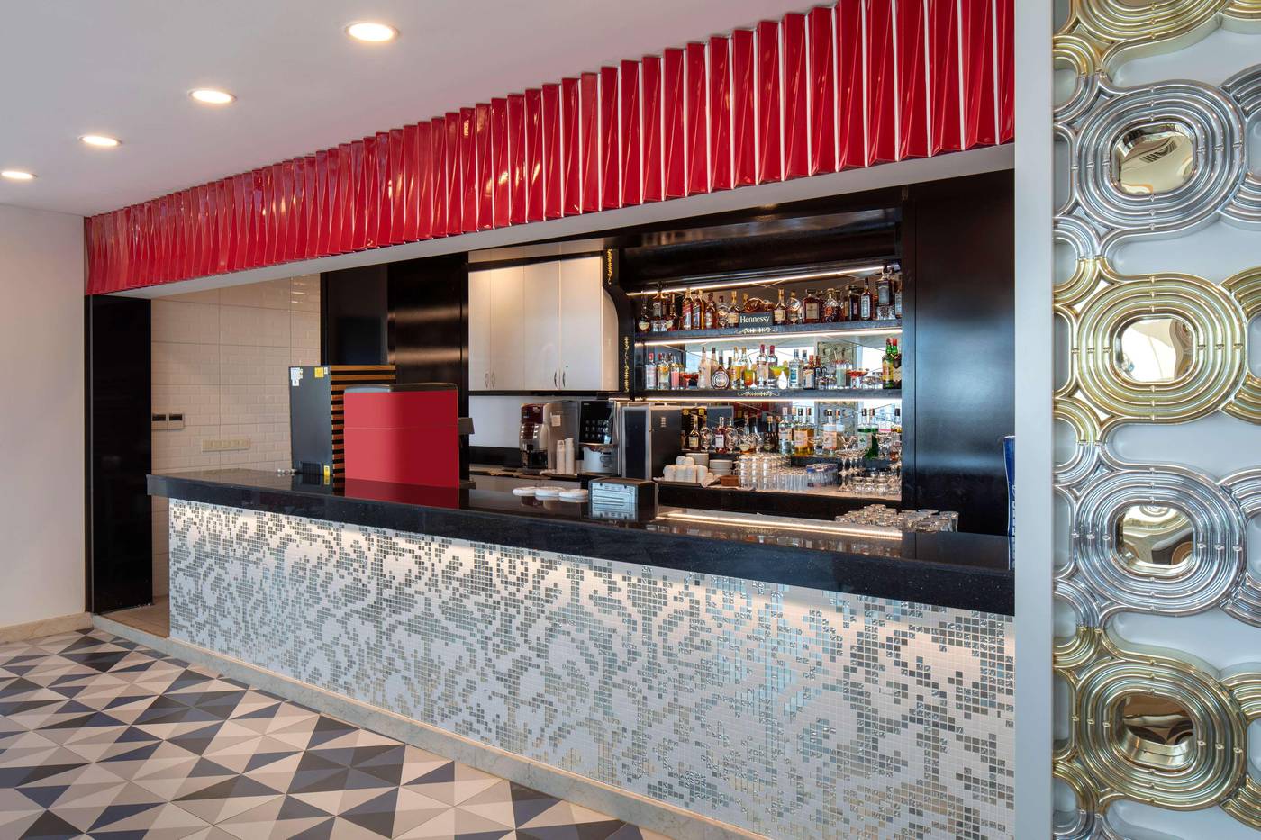 Granada-Luxury-Okurcalar-Bar-61