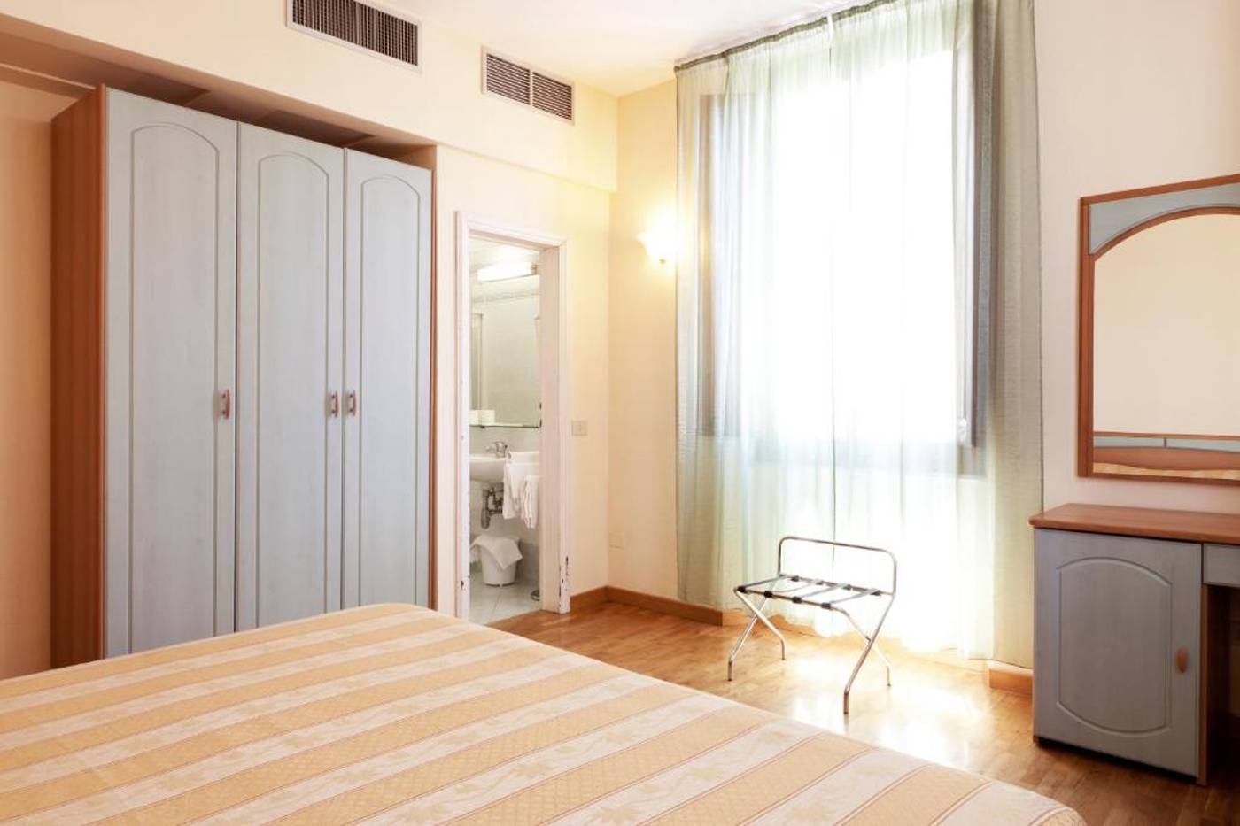 Hotel-Savoia---Campana-Room-11