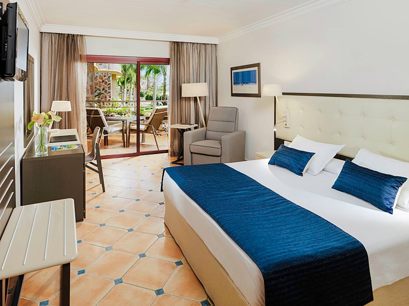 H10-Playa-Meloneras-Palace-Room-28