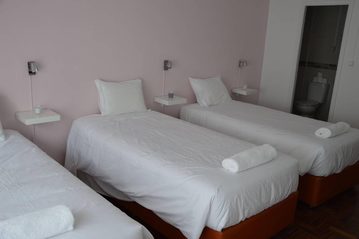 Lx-Center-Guesthouse-Room-12