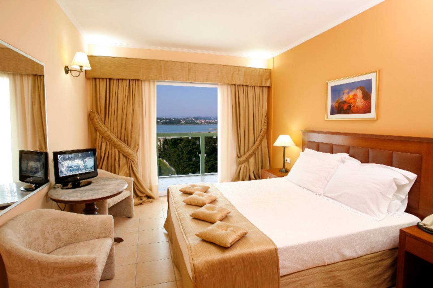 Ariti-Grand-Hotel-Room-23