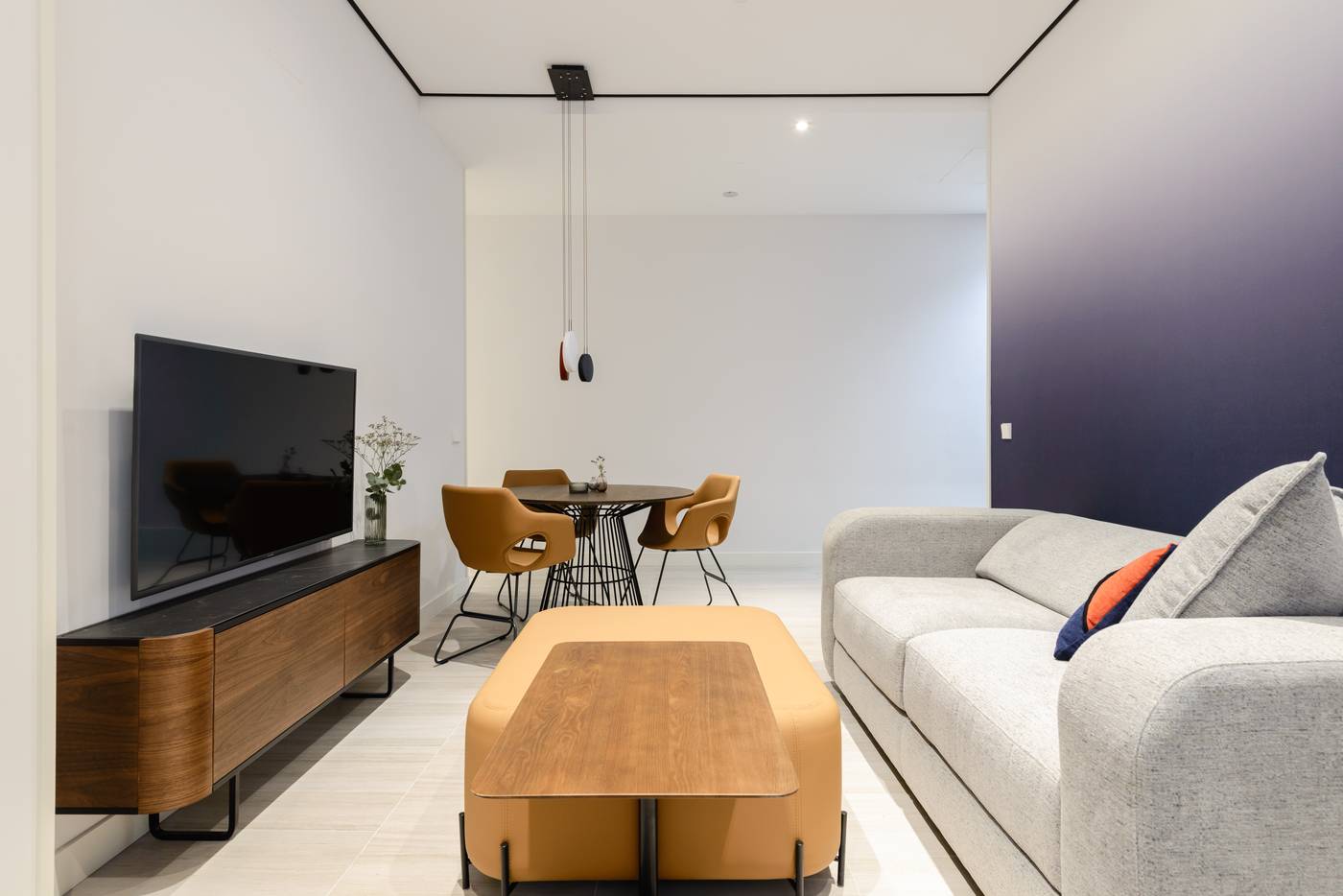 Smartrental-Collection-Gran-Via-Centric-II-Room-58