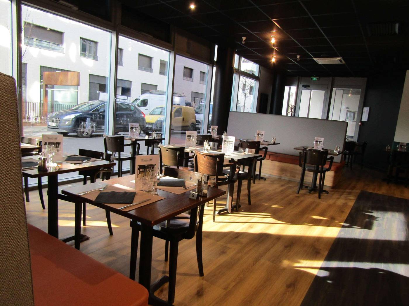 Ibis-Styles-Massy-Opera-Sports-and-Entertainment-14