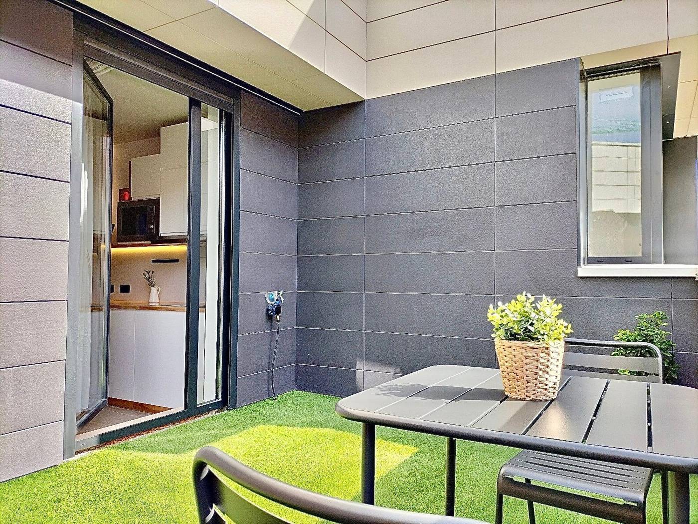 Far-Home-Bernabeu-Room-65