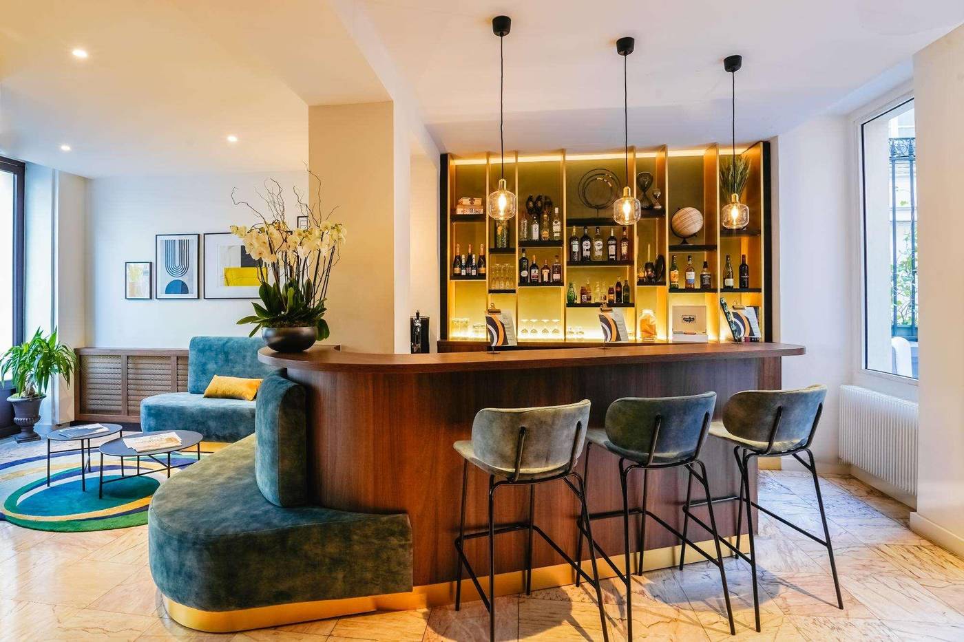 Best-Western-Tour-Eiffel-Invalides-Lobby-1