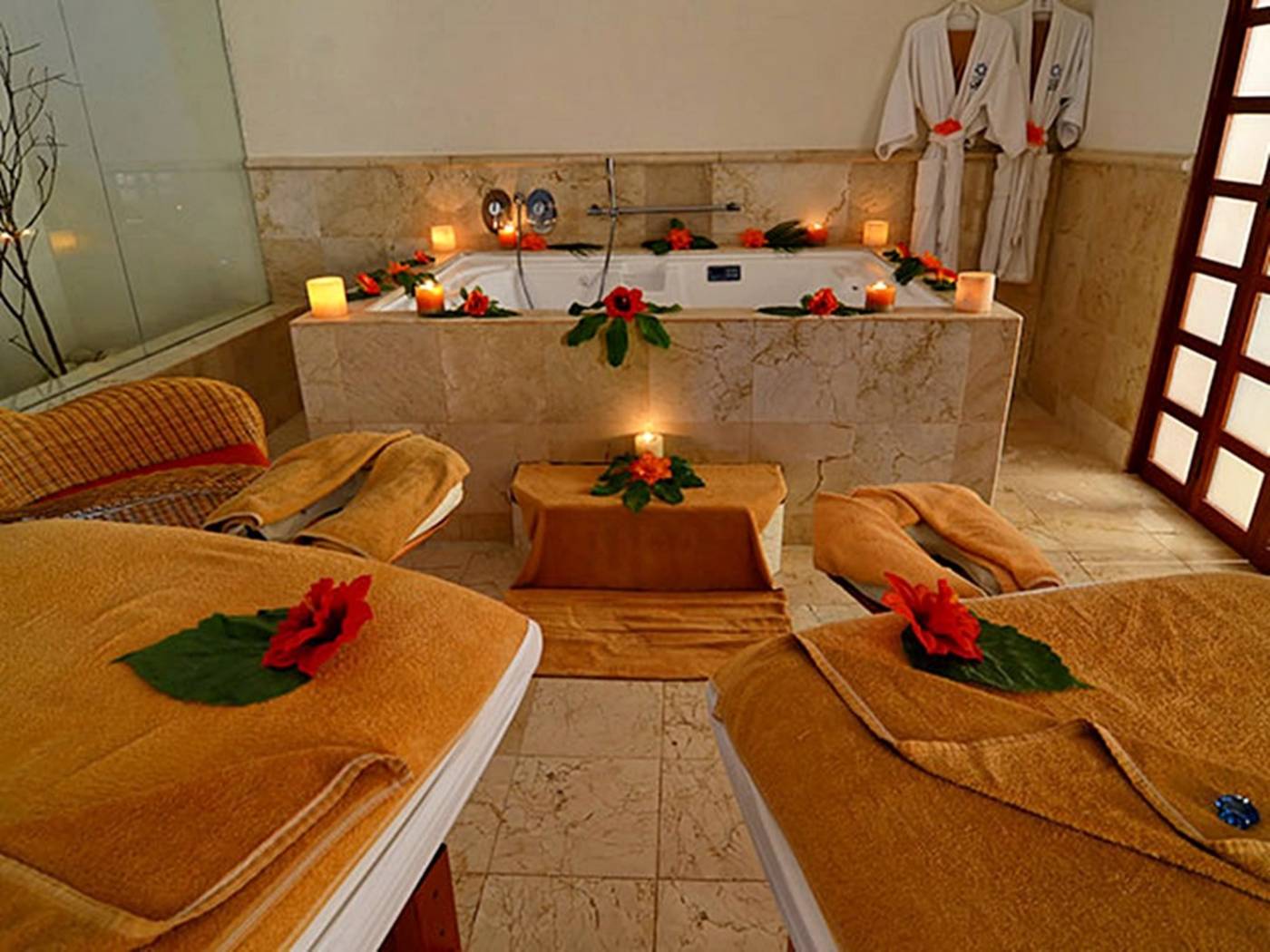 Oasis-Palm-Sports-and-Entertainment-41