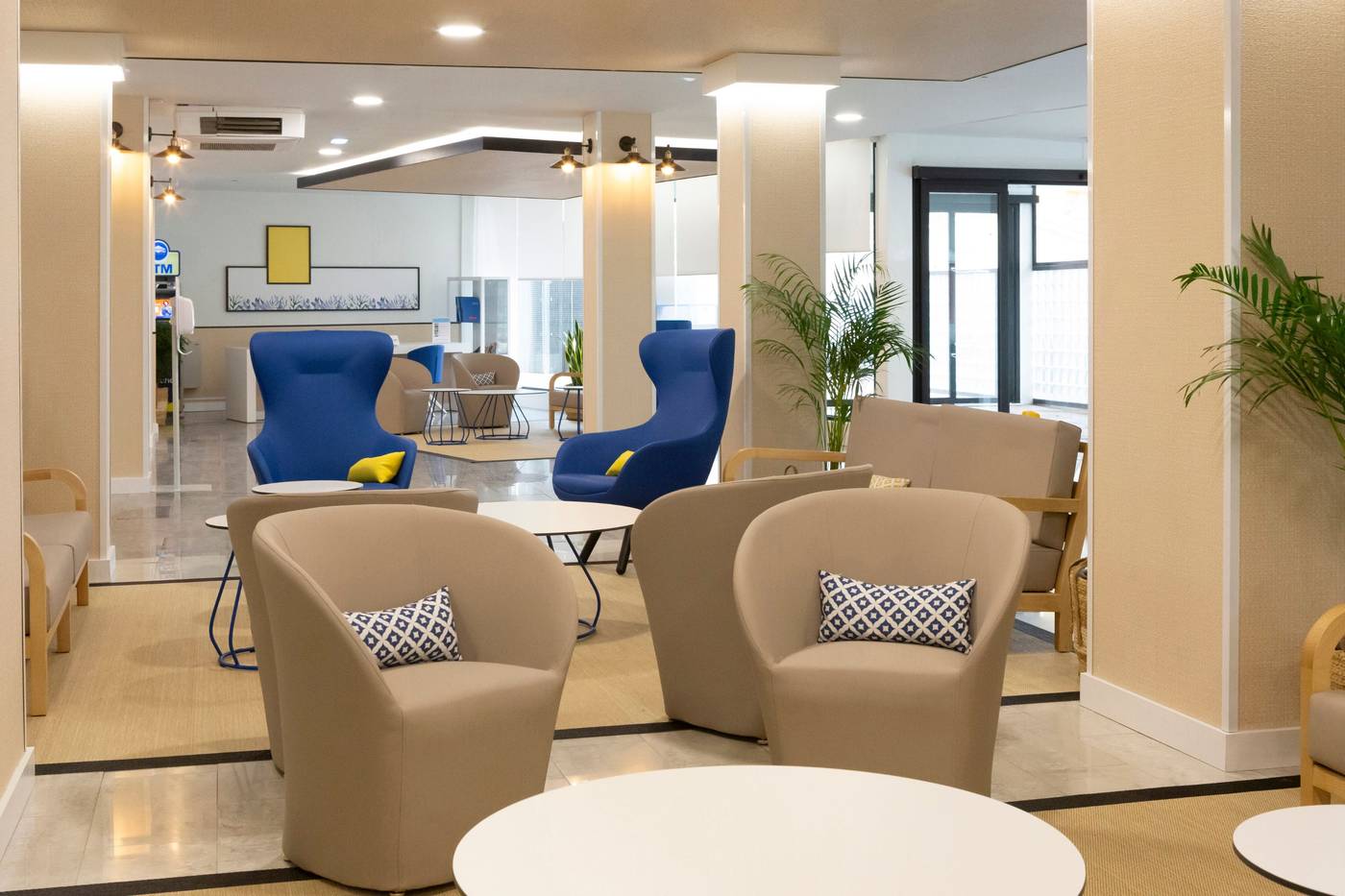 Medplaya-Hotel-Bali-Lobby-46