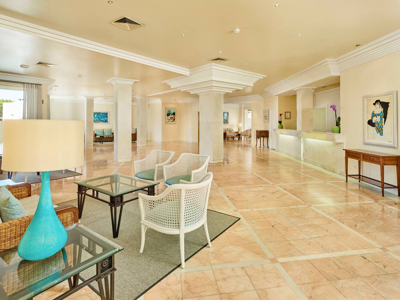 Ria-Park-Garden-Lobby-31