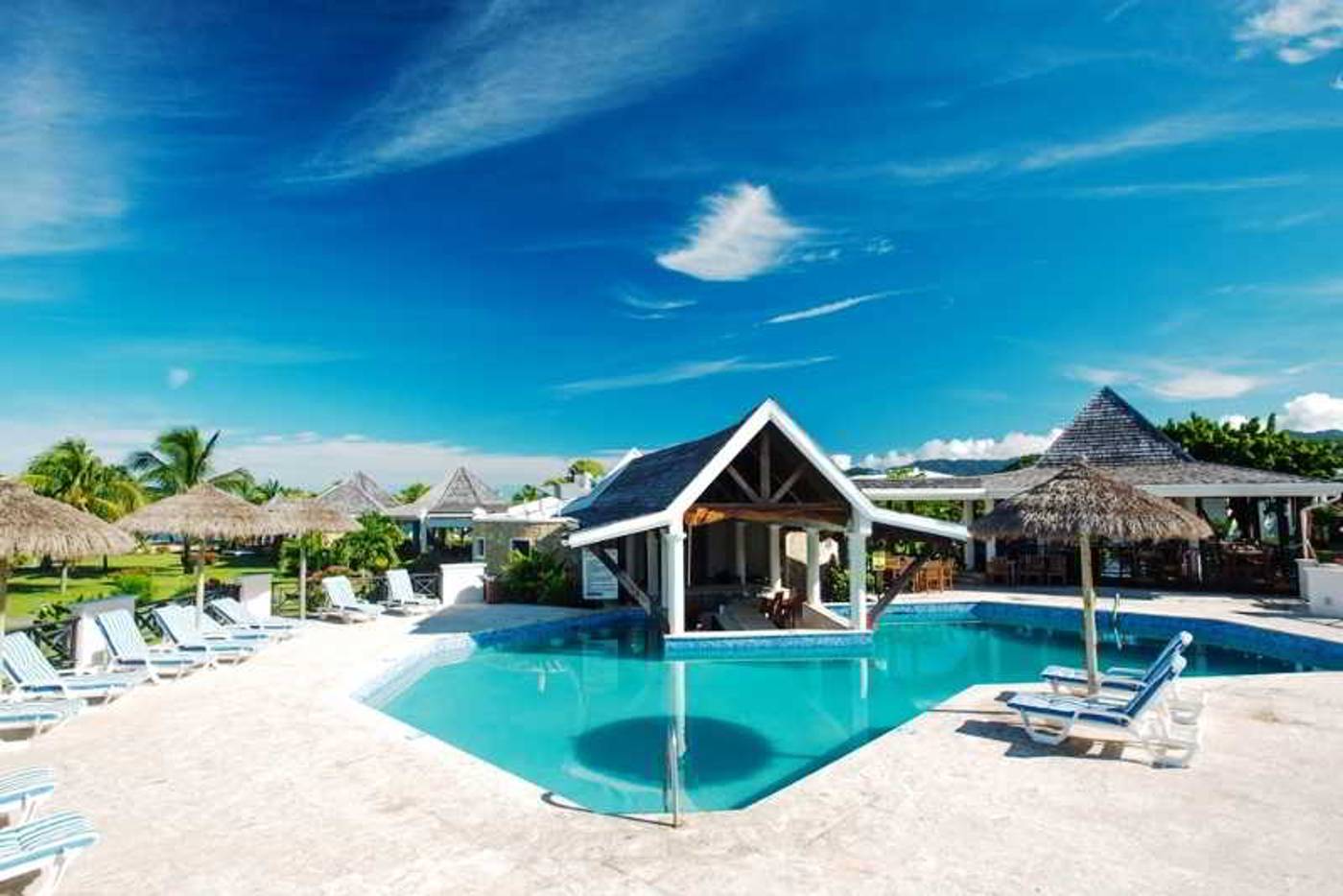 Coyaba-Beach-Resort-Pool-2