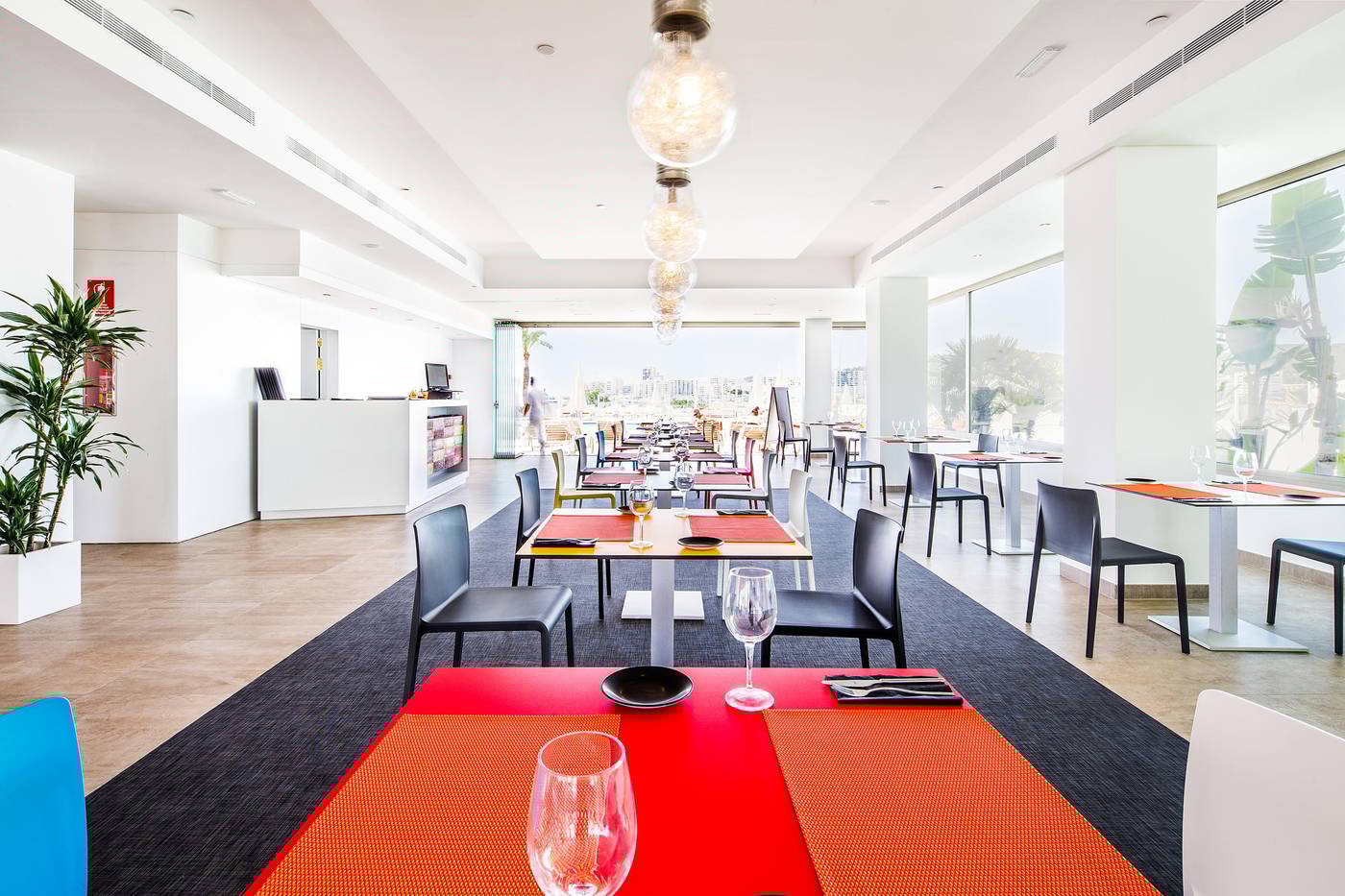 THB-Ocean-Beach-Restaurant-51