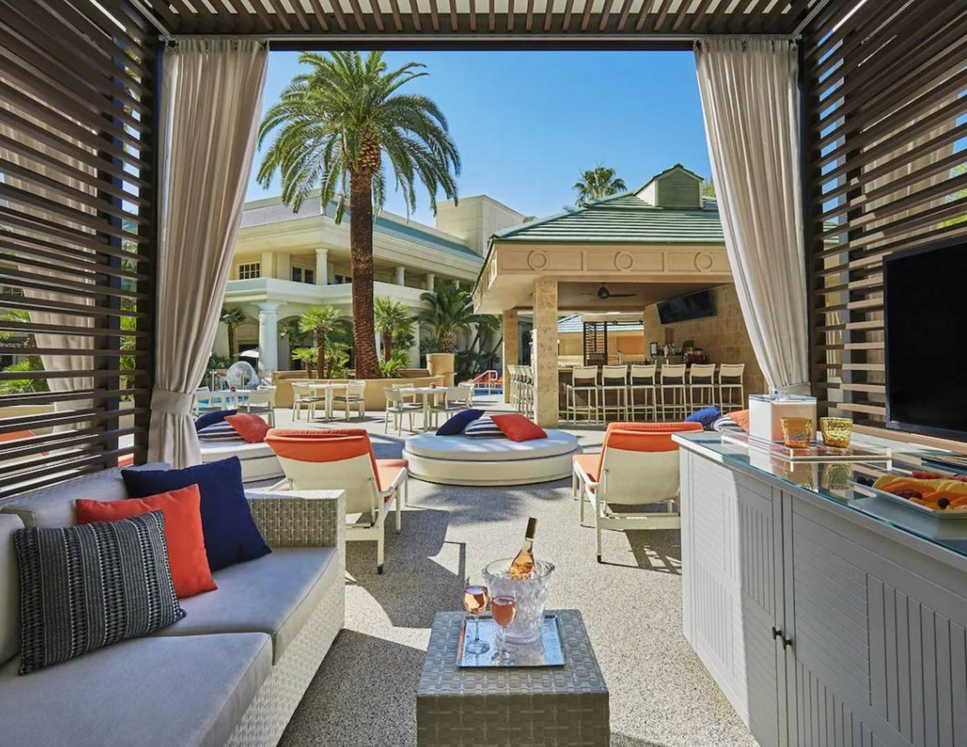 Four-Seasons-Las-Vegas-Pool-55