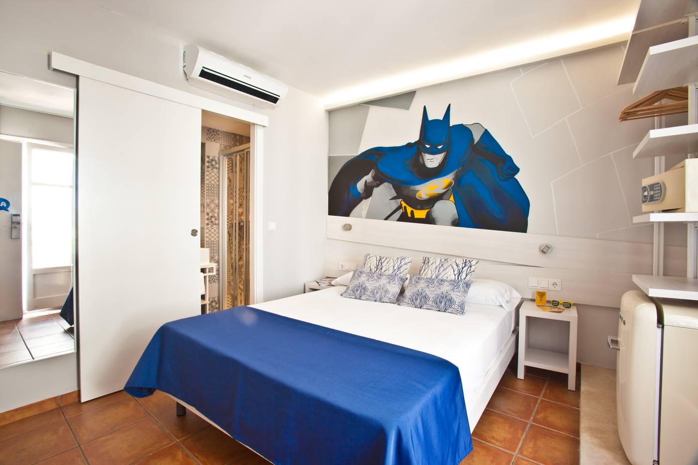 Hotel-Ryans-La-Marina-Room-30