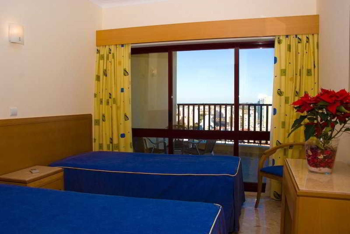 Clube-Praia-Mar-Room-12