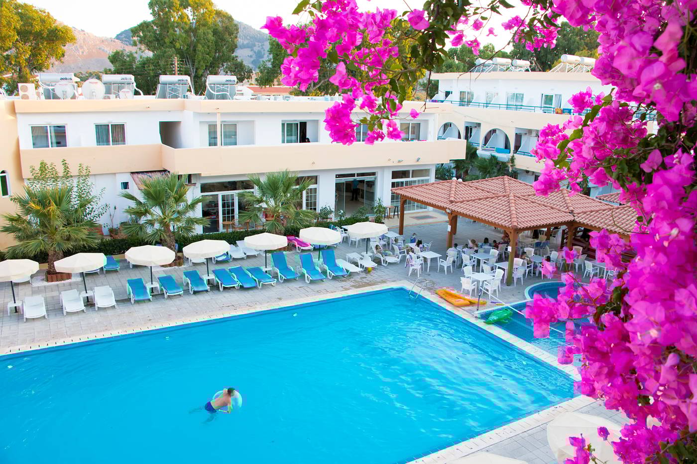 Euroxenia-Marathon-Hotel-Beach-4