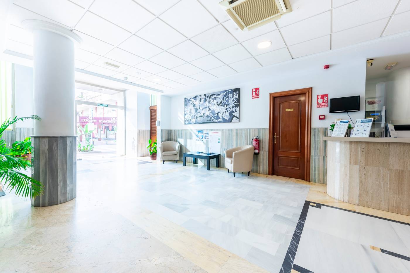 Toboso-Almu-ecar-Lobby-24