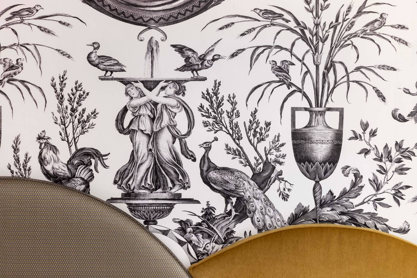 Grand-Hotel-Leveque-Lobby-18