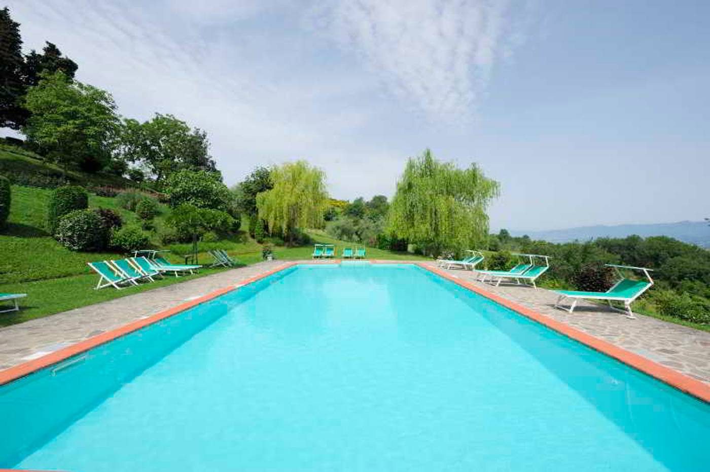 Villa-Campestri-Olive-Oil-Resort-Pool-30