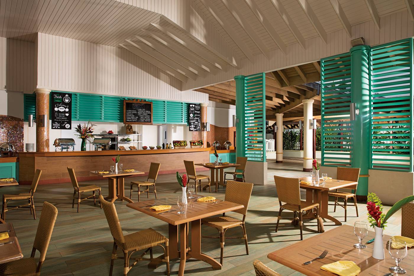 Sunscape-Cove-Montego-Bay-Resort-and-Spa-Restaurant-41