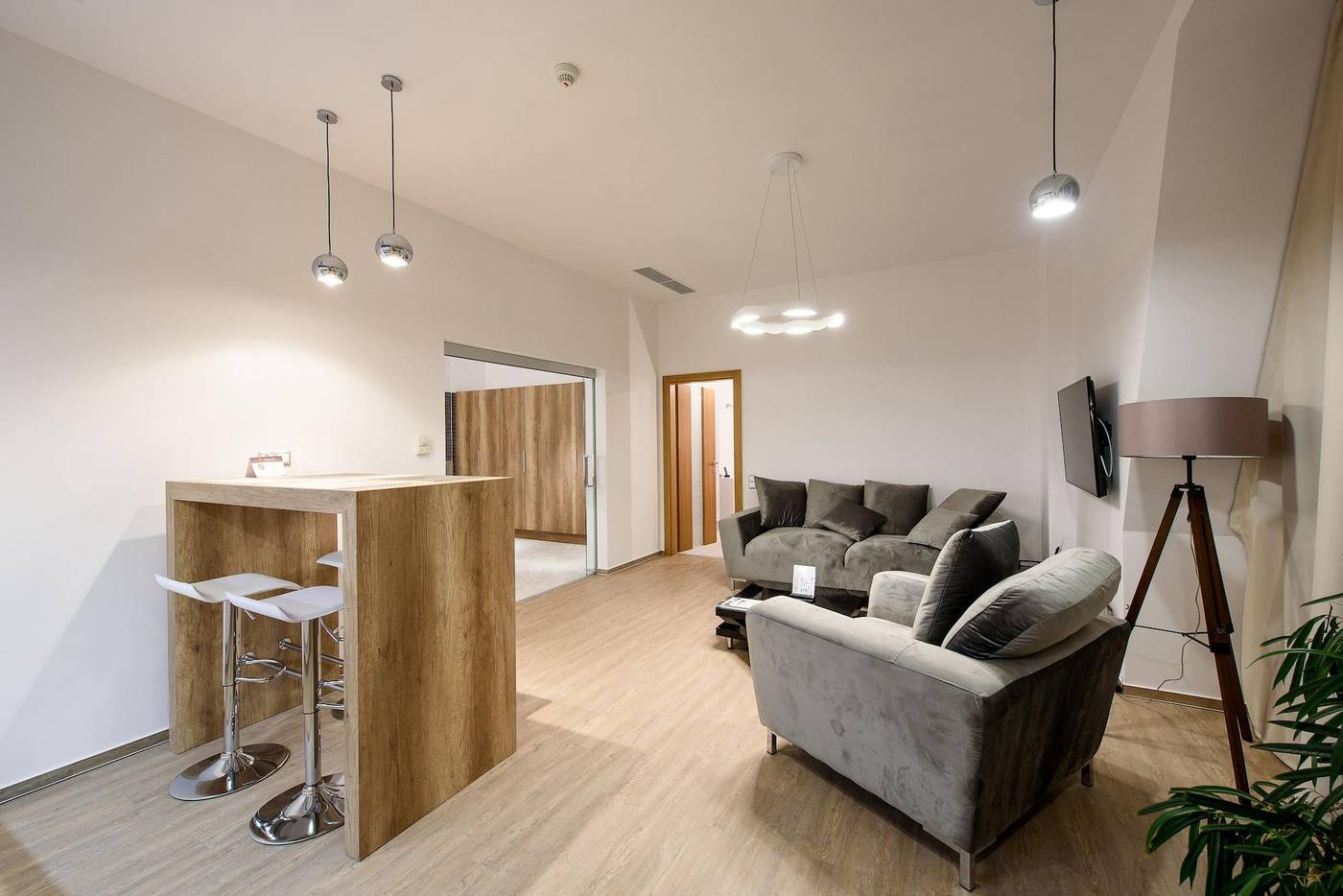 Karoly-Corner-Residences-Room-43