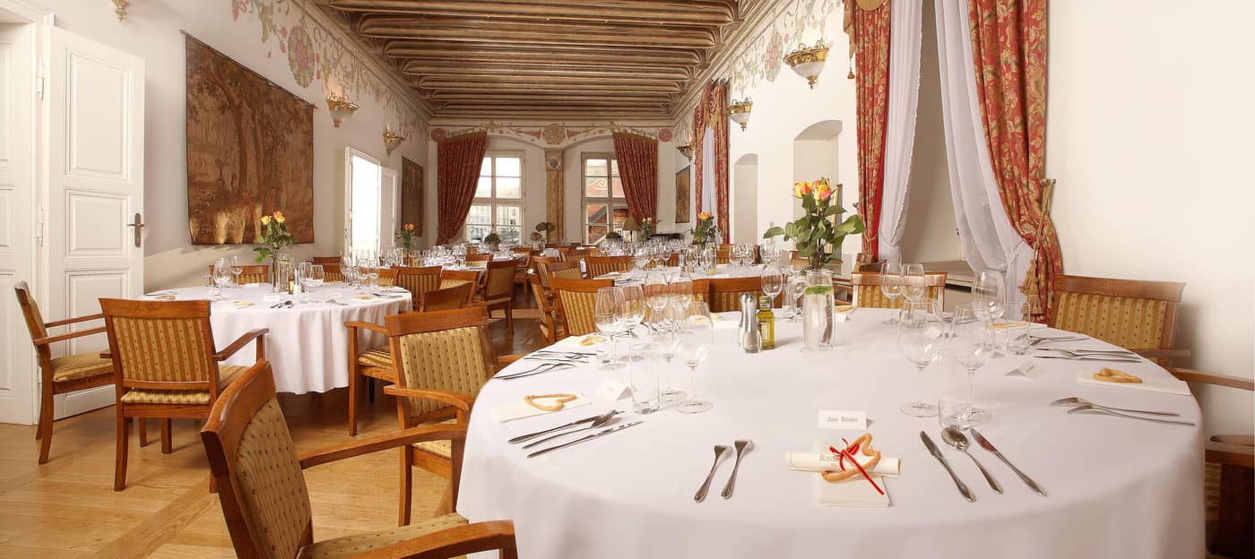 The-Bonerowski-Palace-Conferences-29