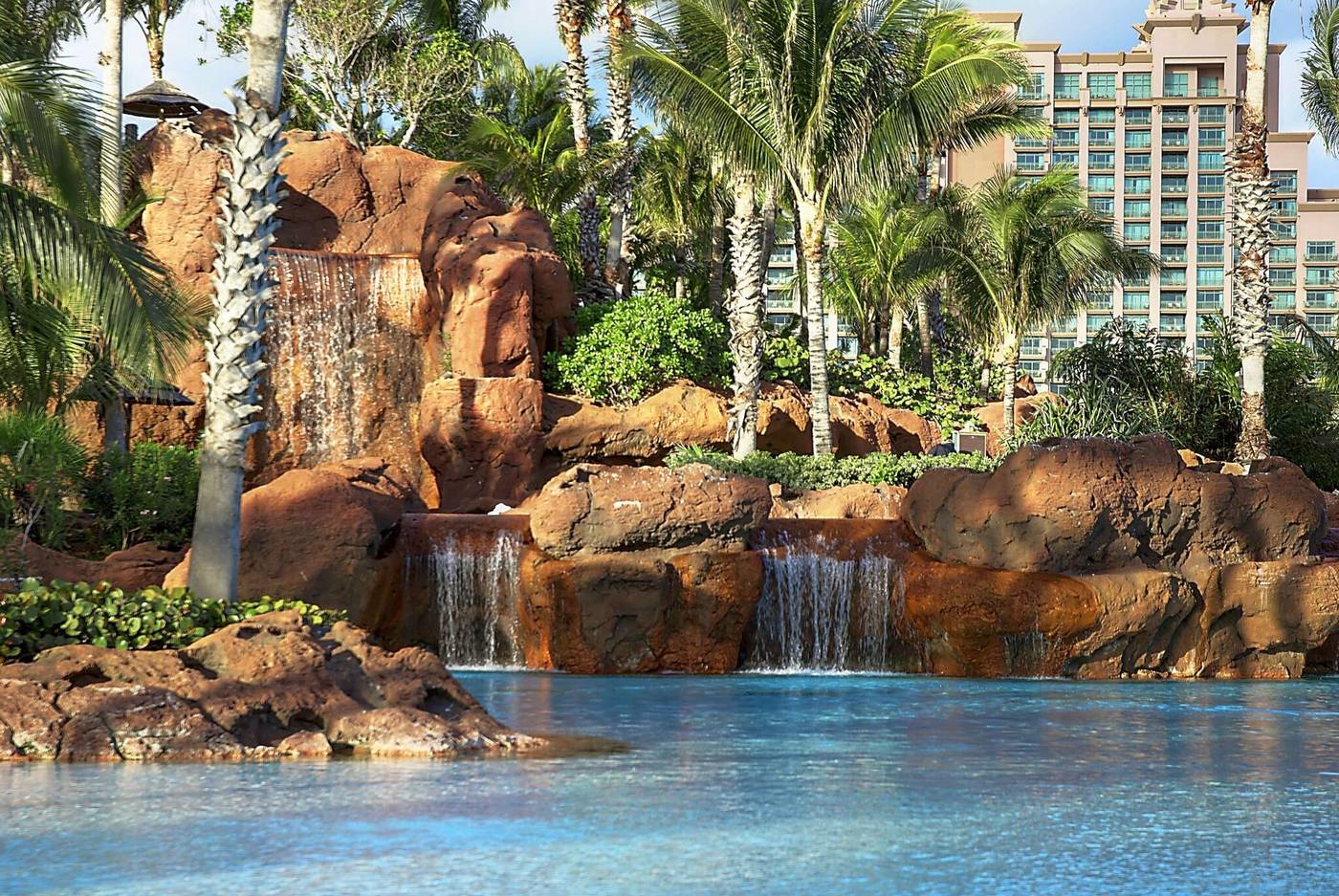 The-Reef-Atlantis-Pool-1
