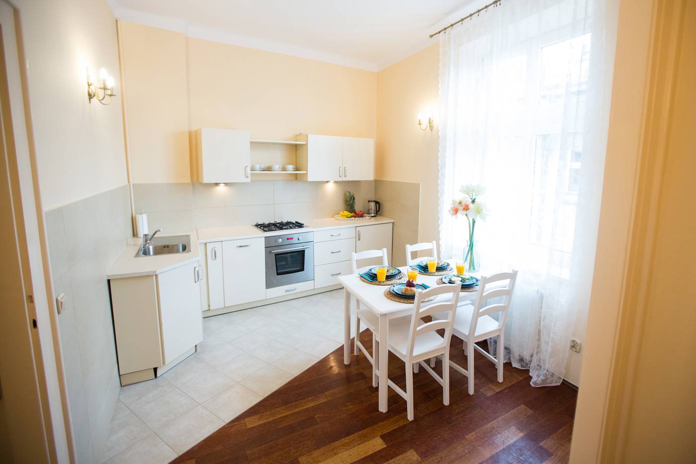 Apartments-Roman-Room-27