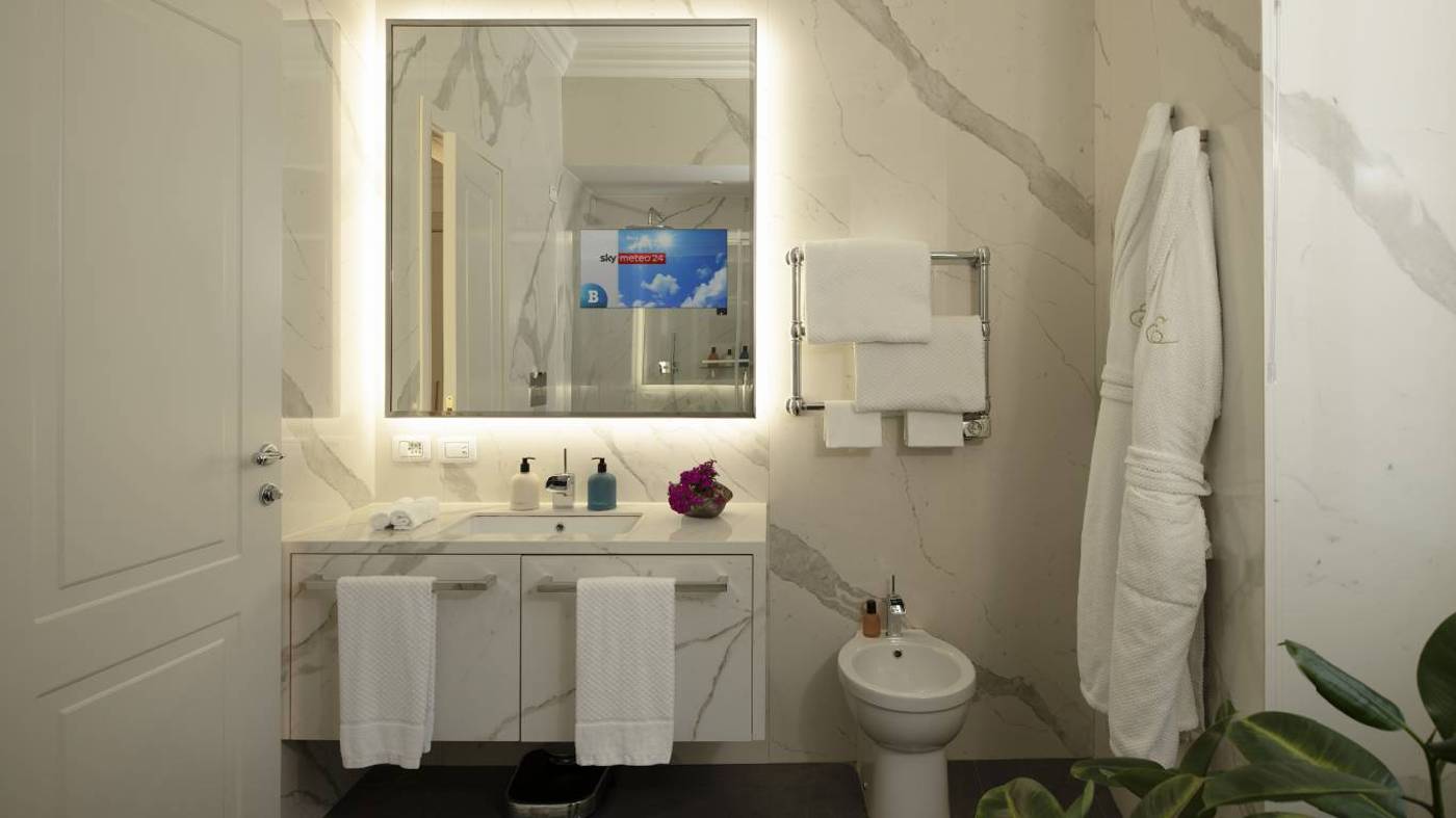 Elizabeth-Unique-Hotel-Room-46