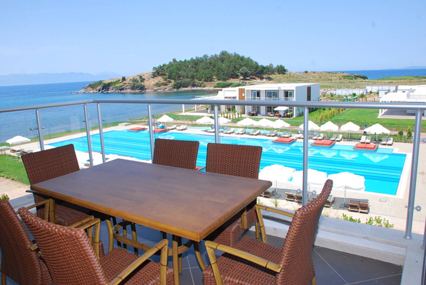 Paradise Resort