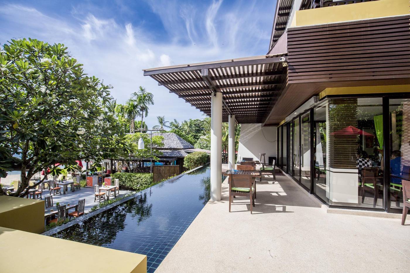 New-Star-Beach-Resort-Restaurant-8