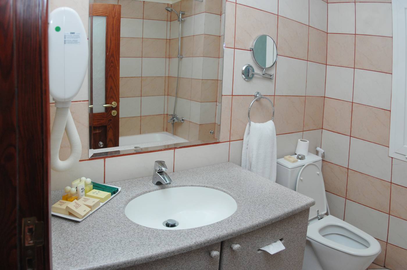 Al-Liwan-Suites-Room-32