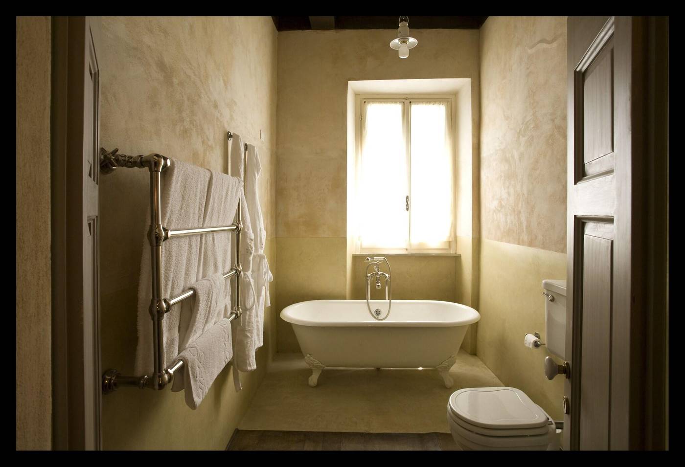 Villa-Cassia-Di-Baccano-Room-26