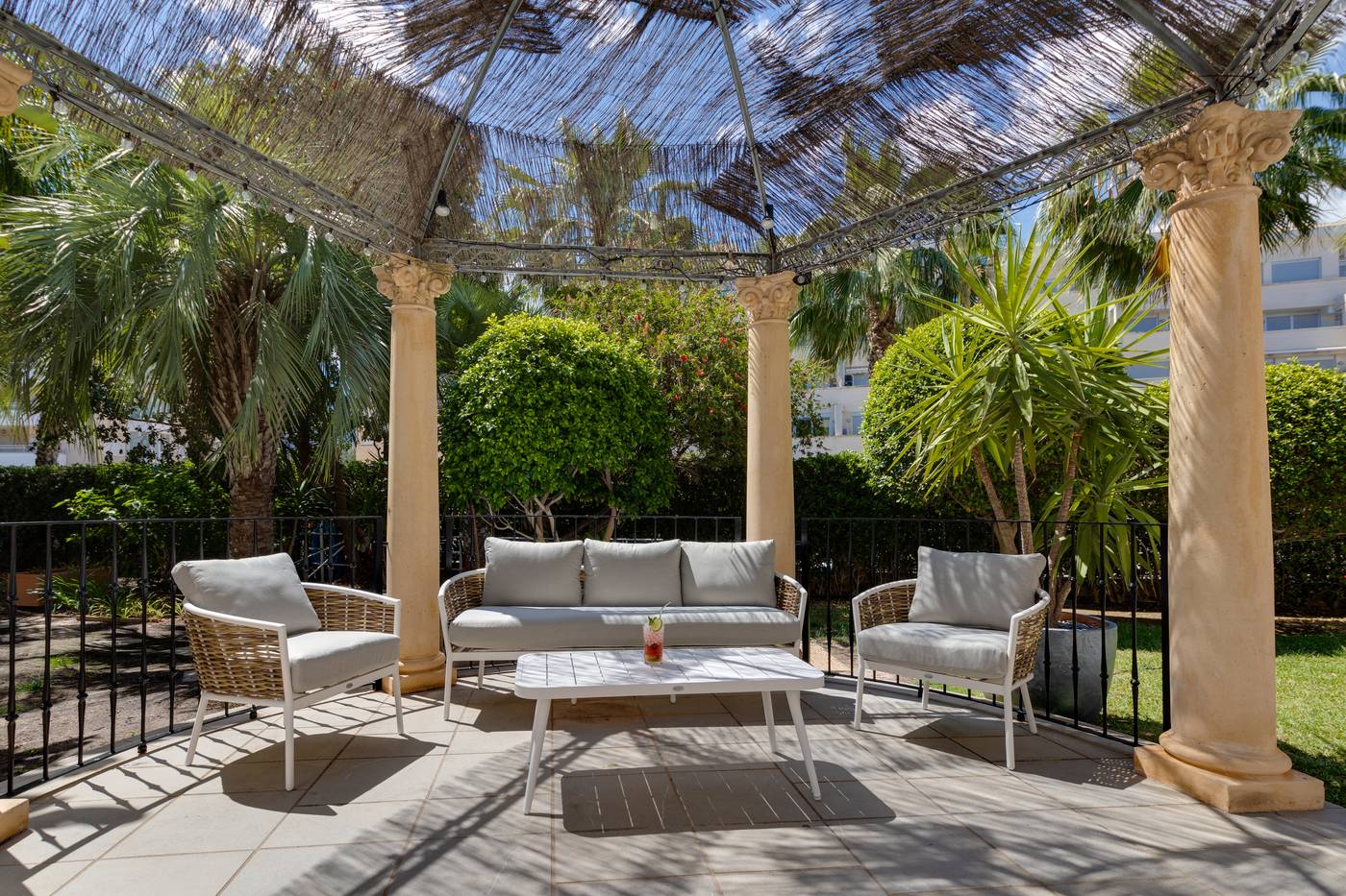 Daniya-Denia-Spa---Business-Terrace-19