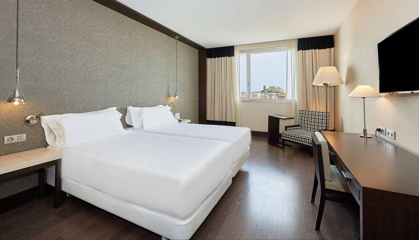NH-Alicante-Room-23