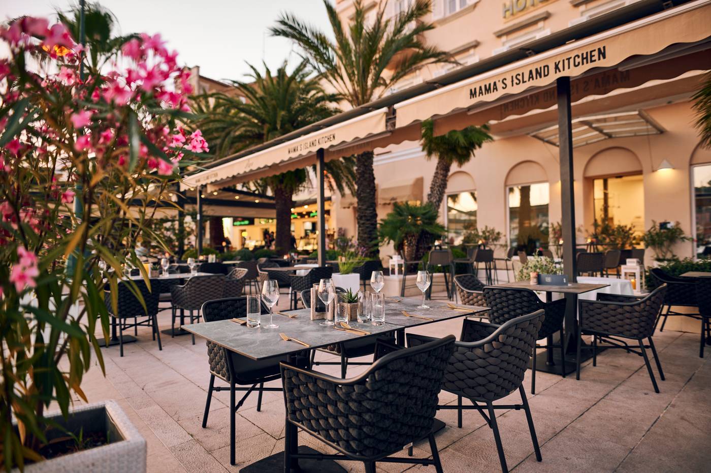 Apoksiomen-by-OHM-Group-Restaurant-3